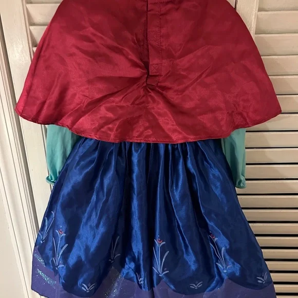 Halloween Frozen Anna Costume- 3 Year old——— small boo-boo on skirt needs TLC - Picture 2 of 6